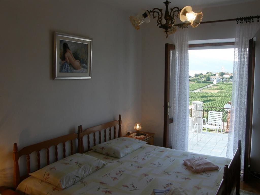 Villa Apartments Mate Cebalo ルンバルダ エクステリア 写真