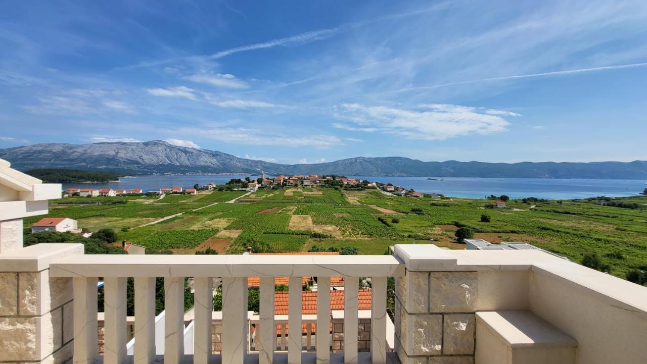 Villa Apartments Mate Cebalo ルンバルダ エクステリア 写真